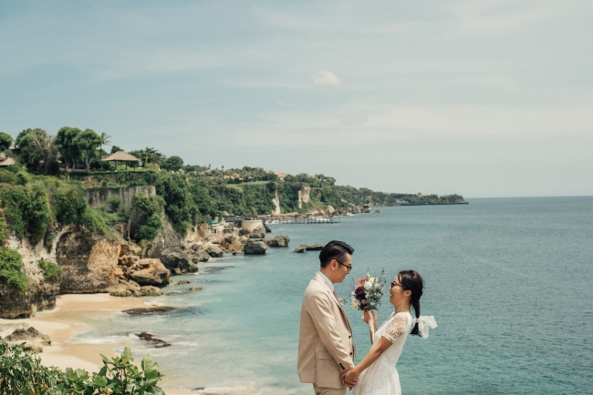 korean couple engagement photo session in bali